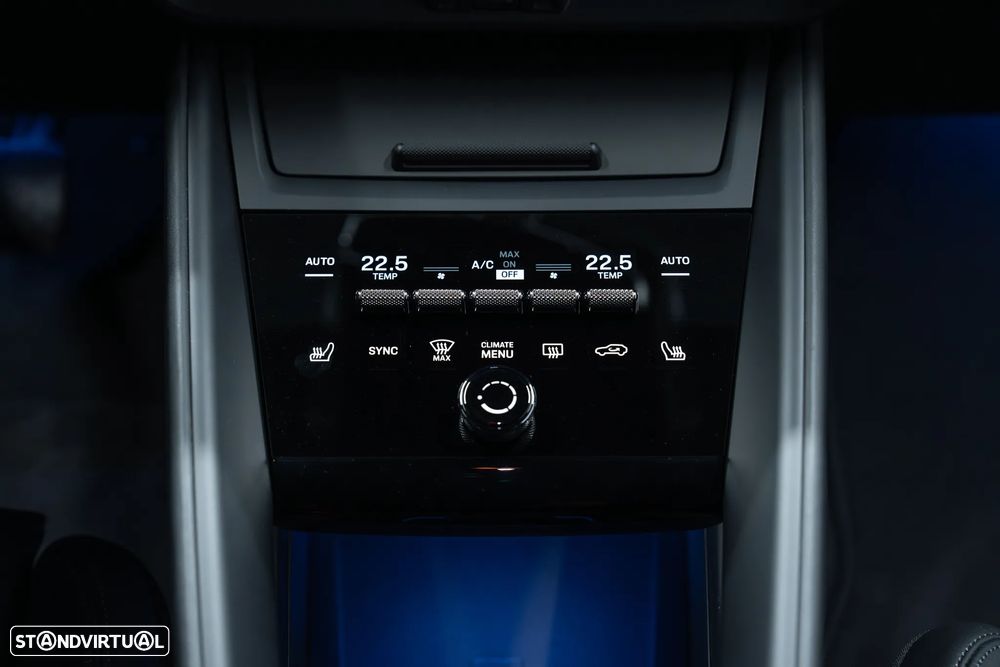 Porsche Macan Standard - 24