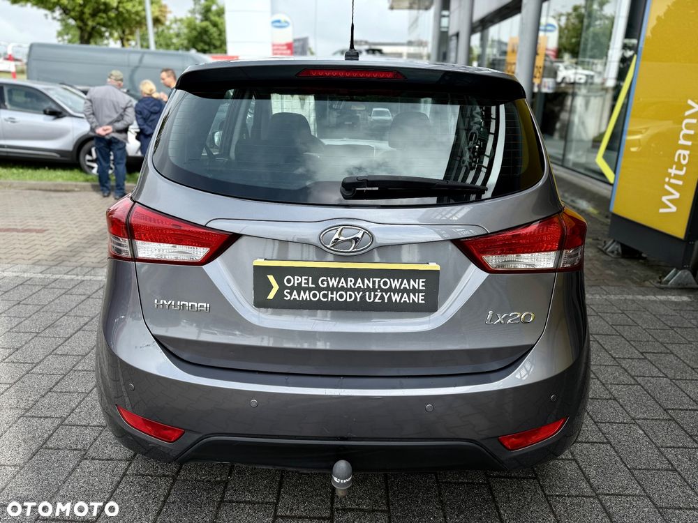 Hyundai ix20 1.4 BlueDrive Classic + - 6