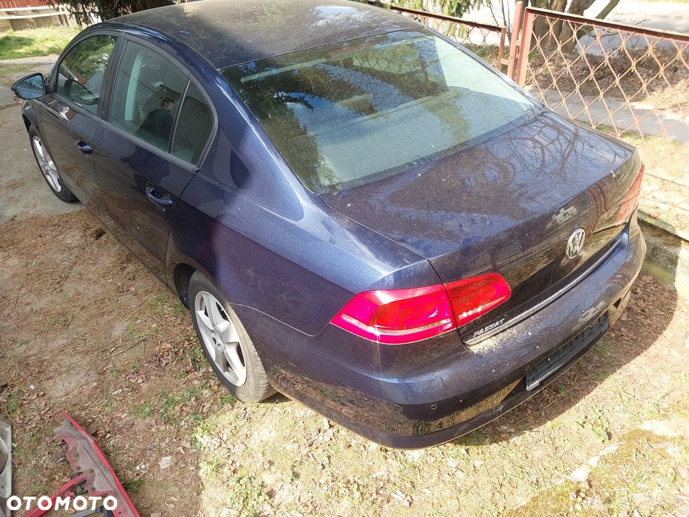 Volkswagen Passat 1.4 TSI BMT Trendline - 3