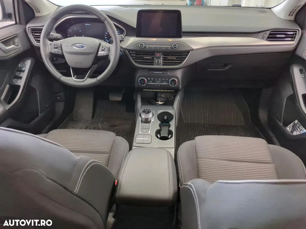 Ford Focus - 4