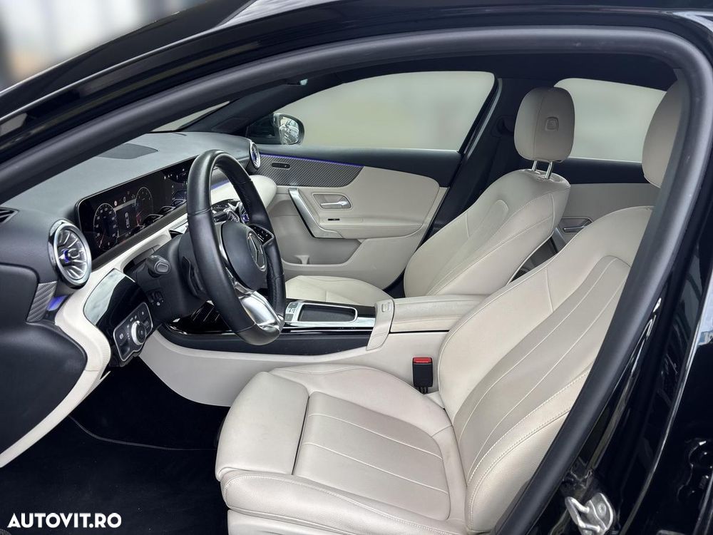 Mercedes-Benz A 180 Sedan 7G-DCT - 14