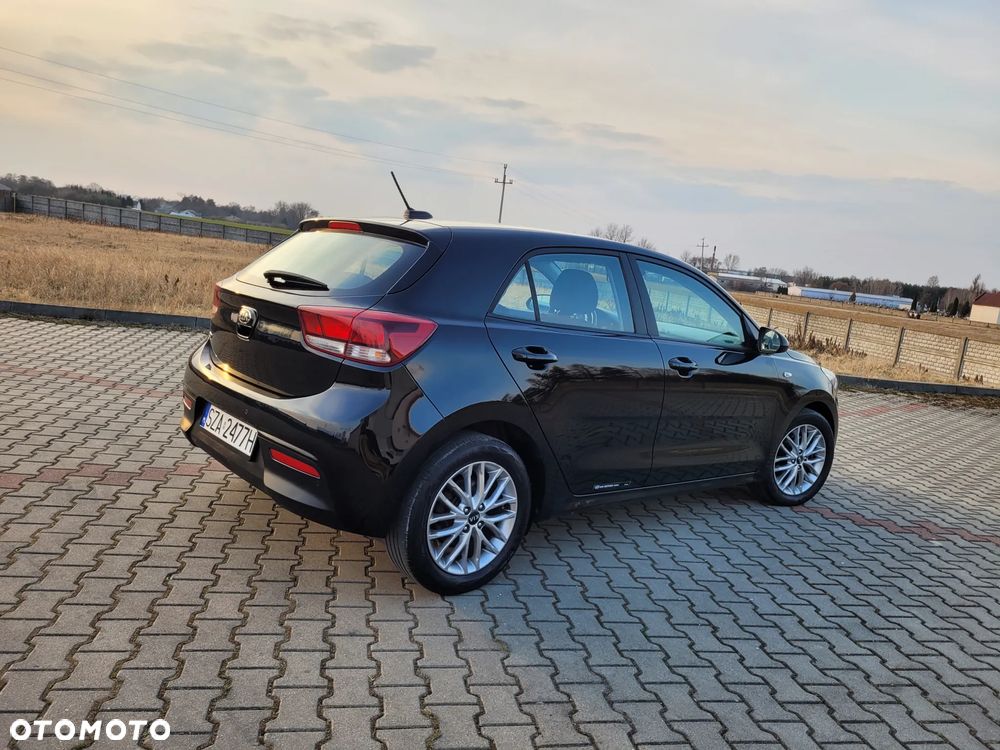Kia Rio 1.2 XL Business Line - 33