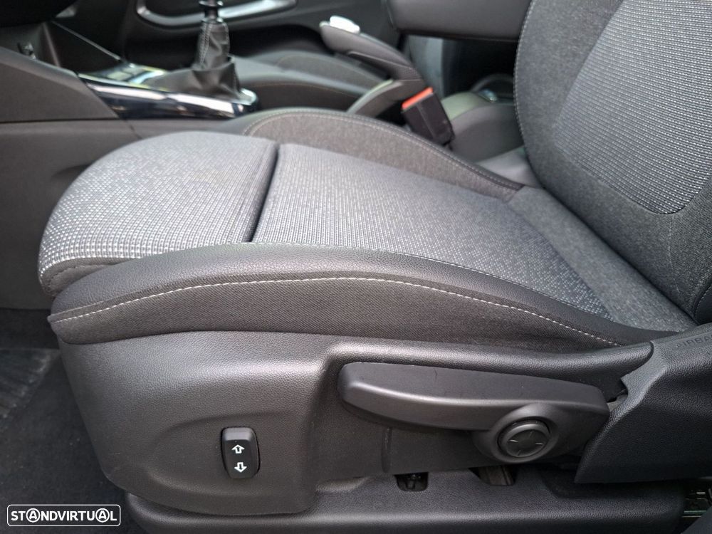 Opel Crossland 1.2 T Elegance - 27