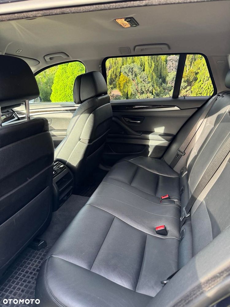 BMW Seria 5 520d Luxury Line - 10