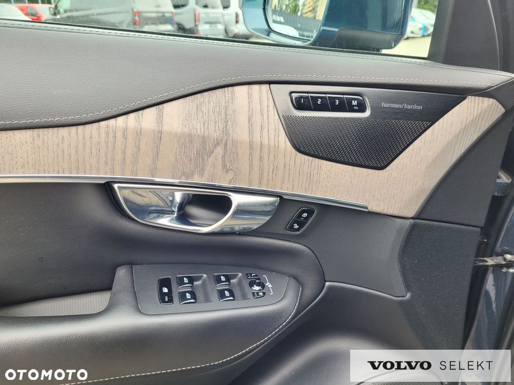 Volvo XC 90 - 21