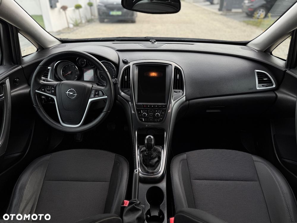 Opel Astra 1.4 T Cosmo - 17