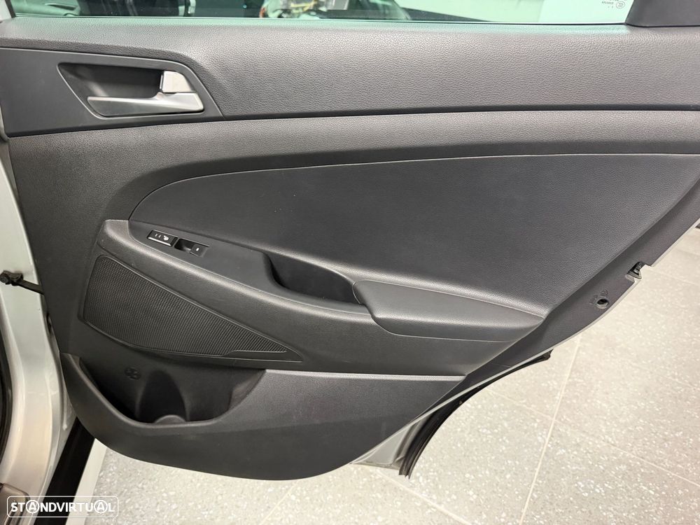 Hyundai Tucson 1.7 CRDi Executive - 21
