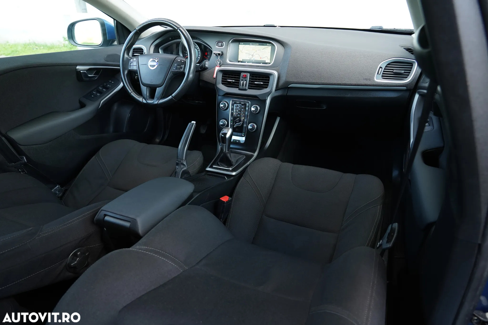 Volvo V40 D2 Kinetic - 10