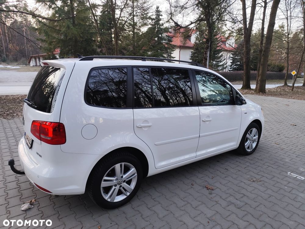 Volkswagen Touran 2.0 TDI DPF BlueMotion Technology MATCH - 13