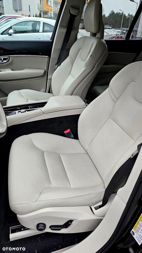 Volvo XC 90 T6 AWD Momentum 7os - 12