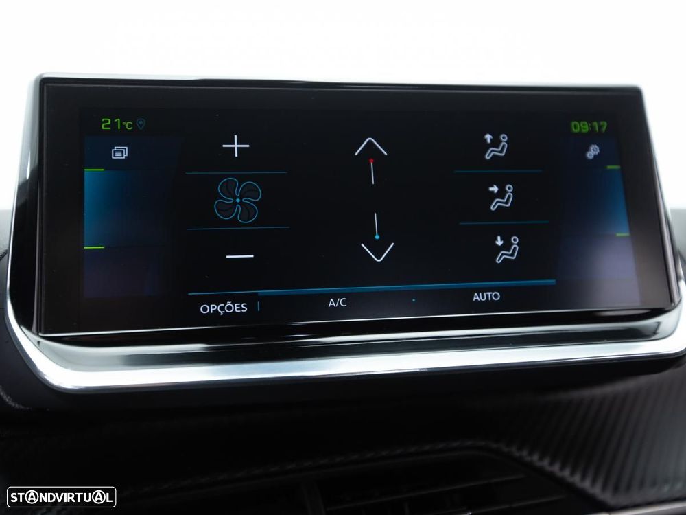 Peugeot e-2008 50 kWh GT - 29