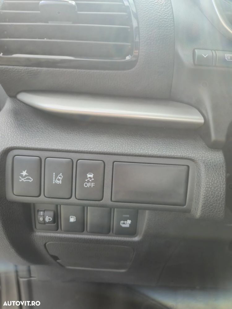 Mitsubishi Eclipse-Cross 4WD Select - 24