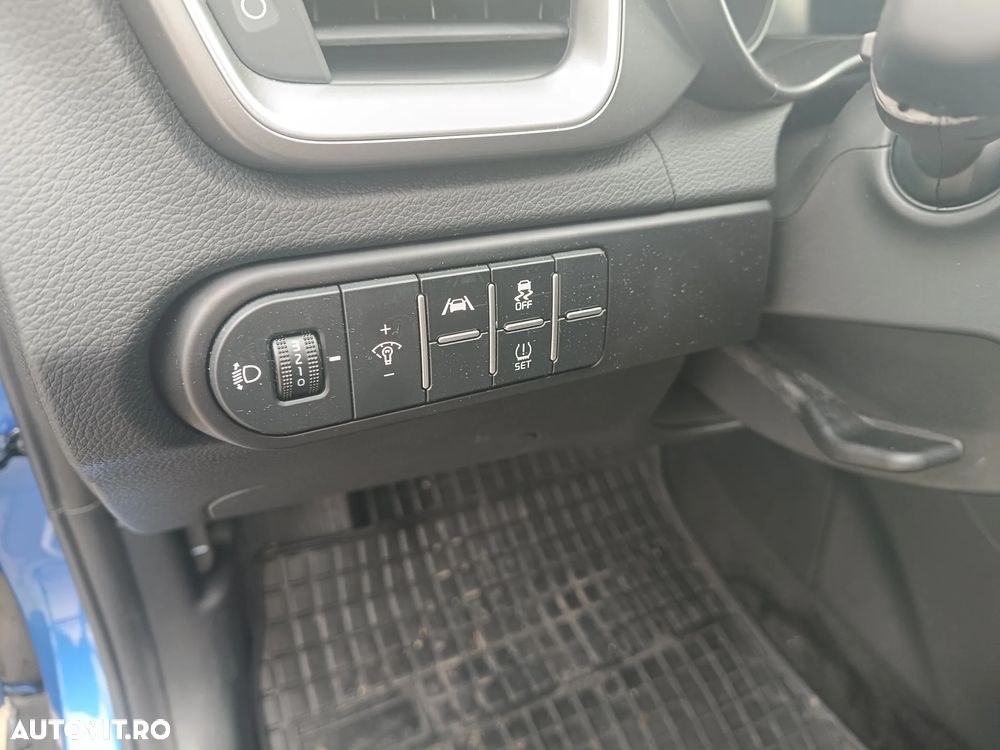 Kia XCeed 1.5 T-GDI 7DCT City - 10