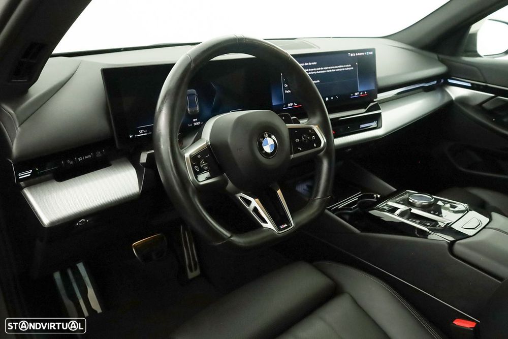 BMW 520 d Pack Desportivo M - 7
