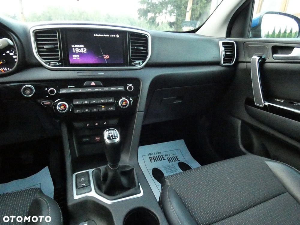 Kia Sportage 1.6 GDI Black Edition 2WD - 8