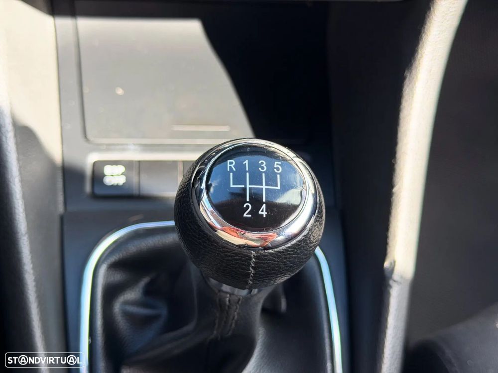 VW Golf 1.6 TDi Confortline - 22