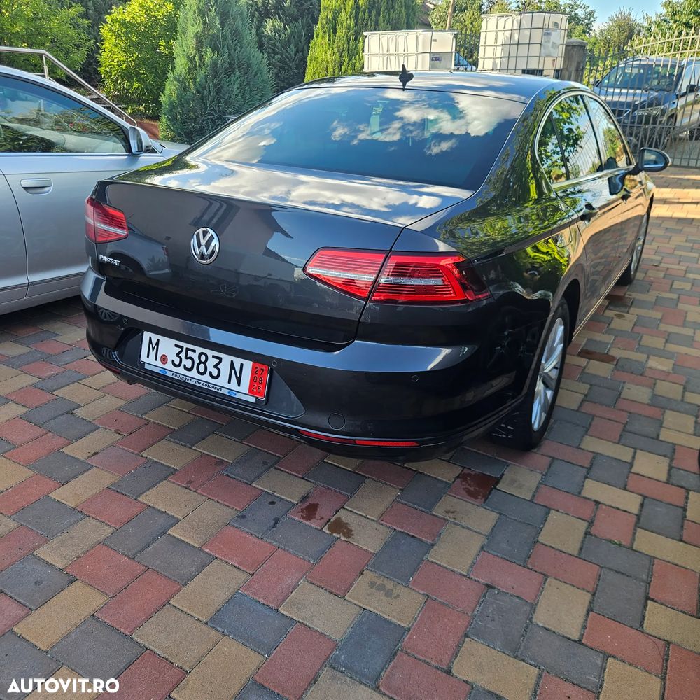 Volkswagen Passat 1.6 TDI Comfortline - 11