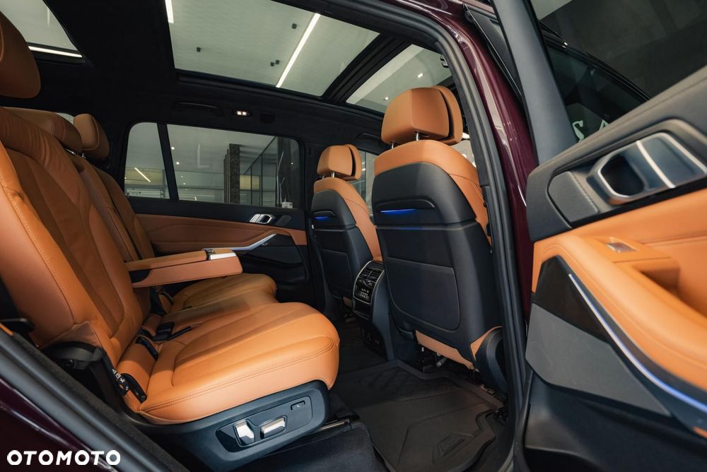BMW X7 M50i sport - 35