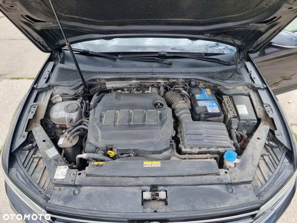 Volkswagen Passat - 26