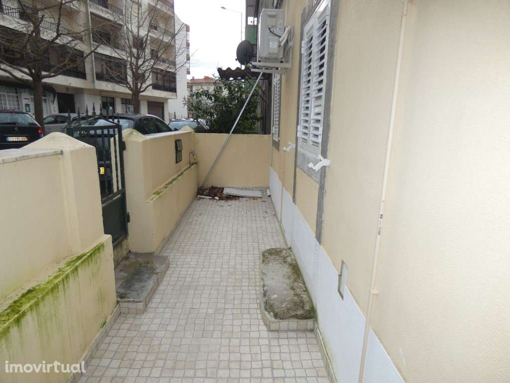 Moradia T1 independente e totalmente renovada. - Grande imagem: 3/14