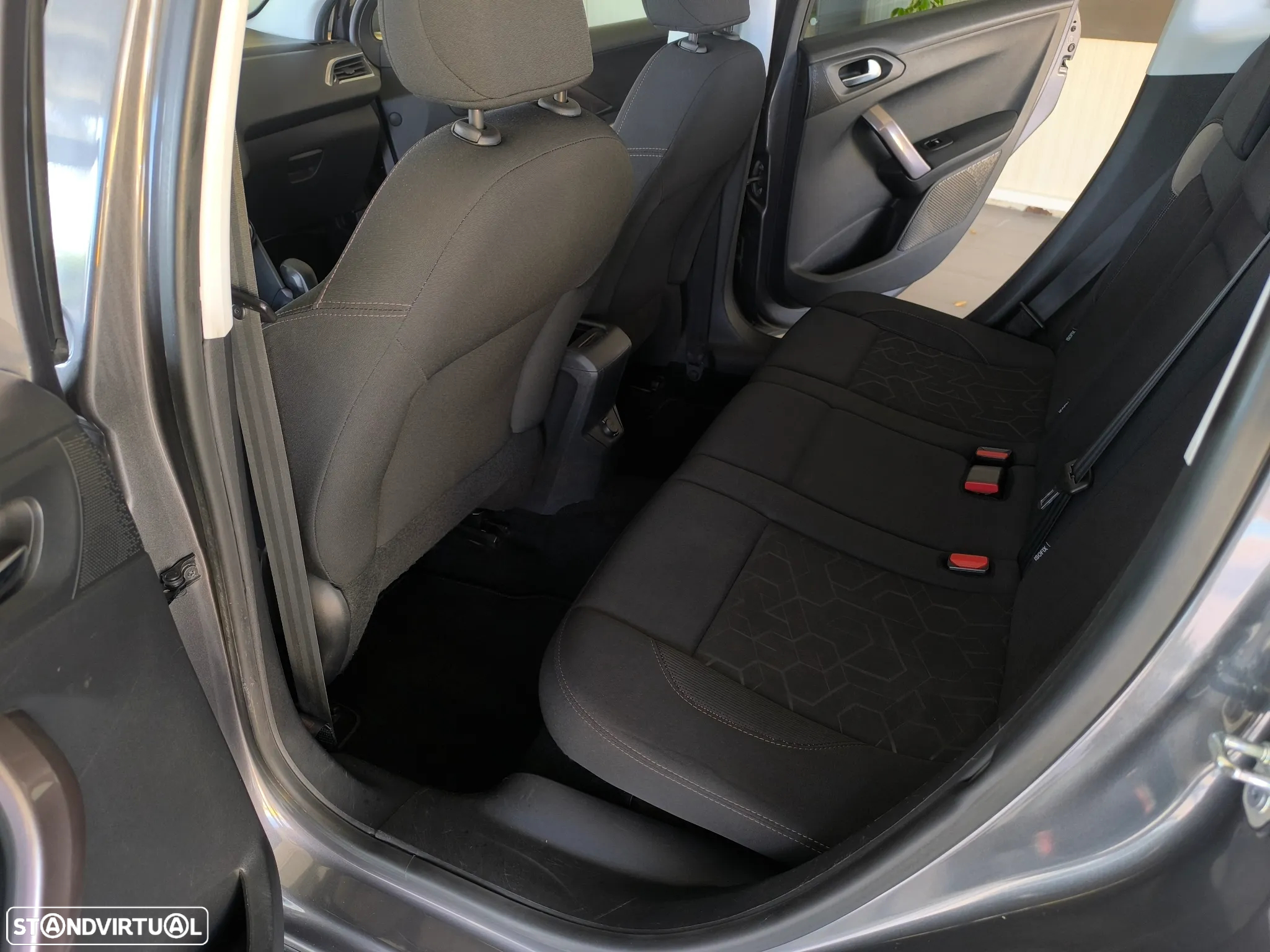 Peugeot 208 1.2 PureTech Allure - 15