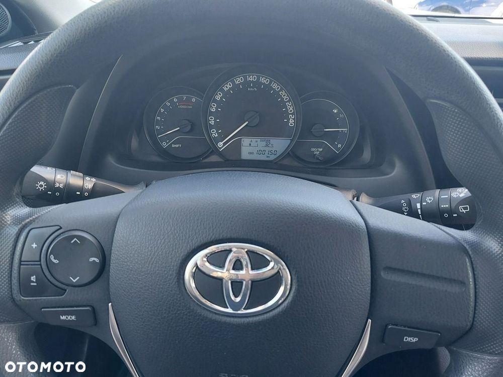 Toyota Auris 1.33 VVT-i Active - 17