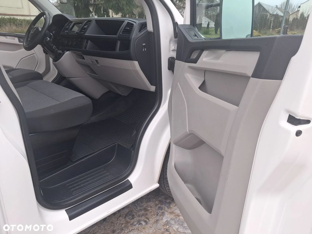 Volkswagen Transporter T6 - 20