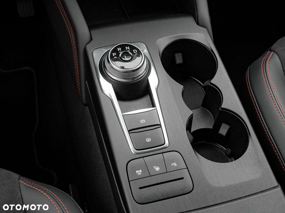 Ford Kuga 2.5 FHEV FWD ST-Line X - 19