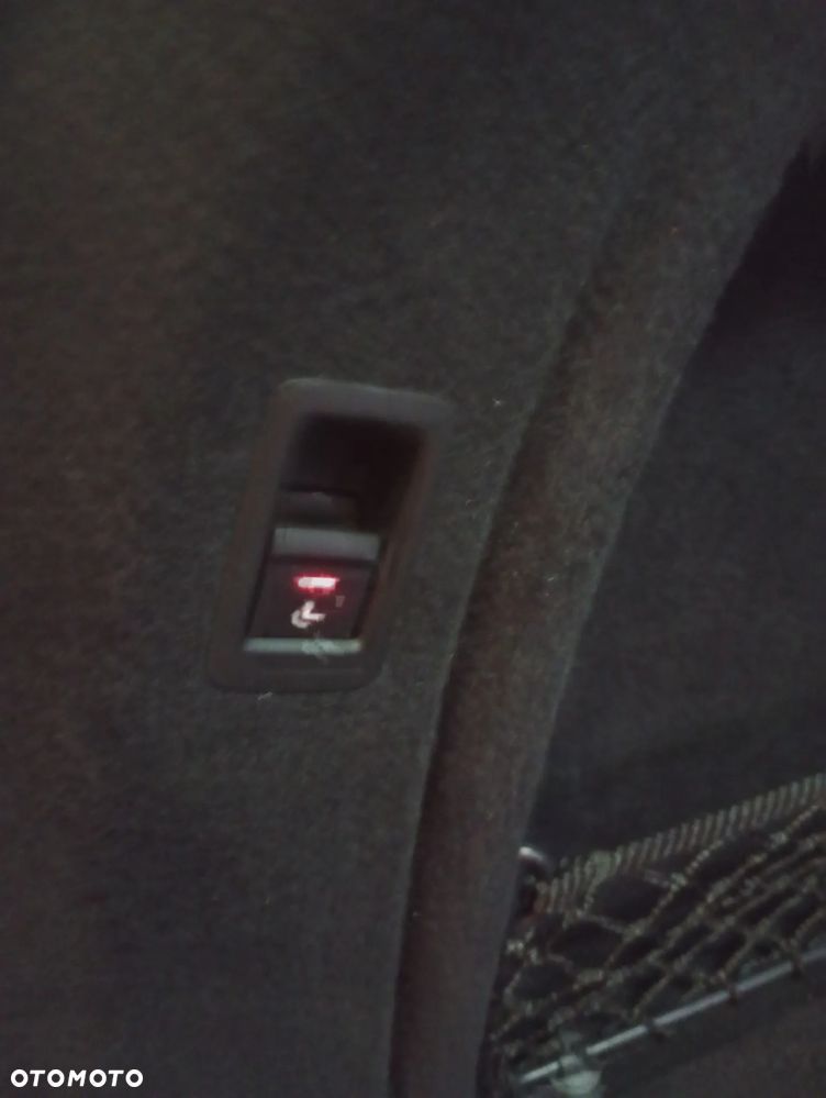 Audi A4 Avant 2.0 TDI DPF clean diesel multitronic S line Sportpaket - 27