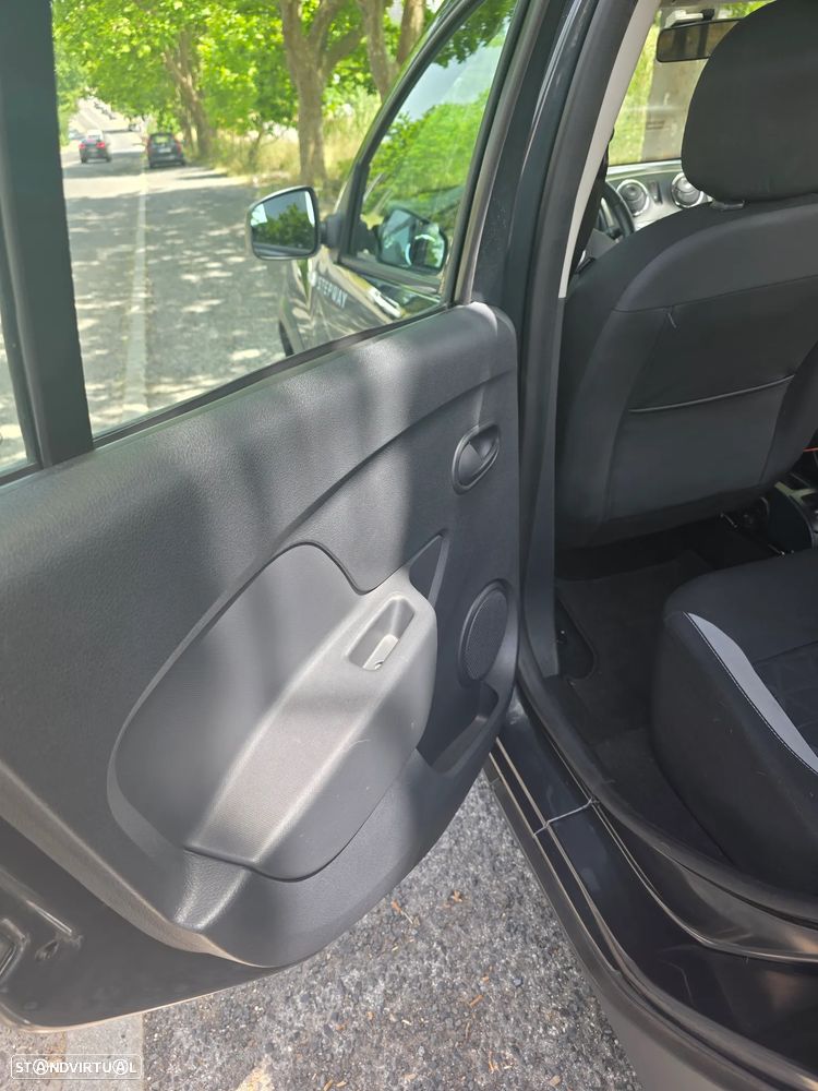 Dacia Sandero 0.9 TCe Stepway - 10