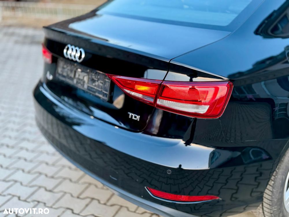 Audi A3 2.0 TDI S tronic Sport - 22