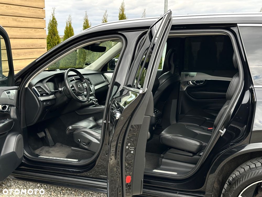 Volvo XC 90 D5 AWD Geartronic Inscription - 12