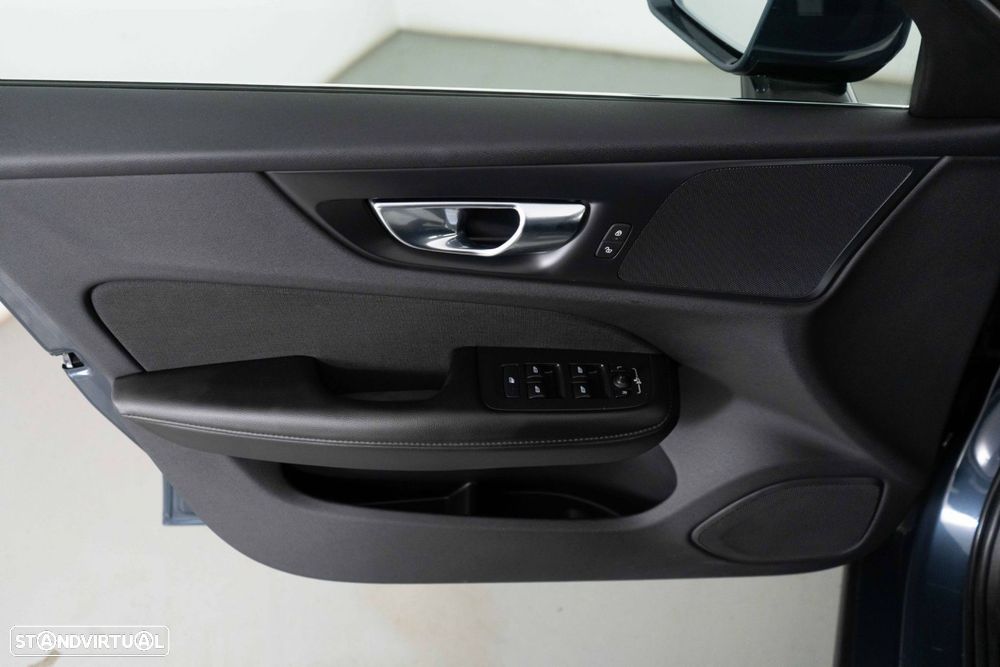 Volvo V60 2.0 T6 AWD TE Inscription Expression - 21