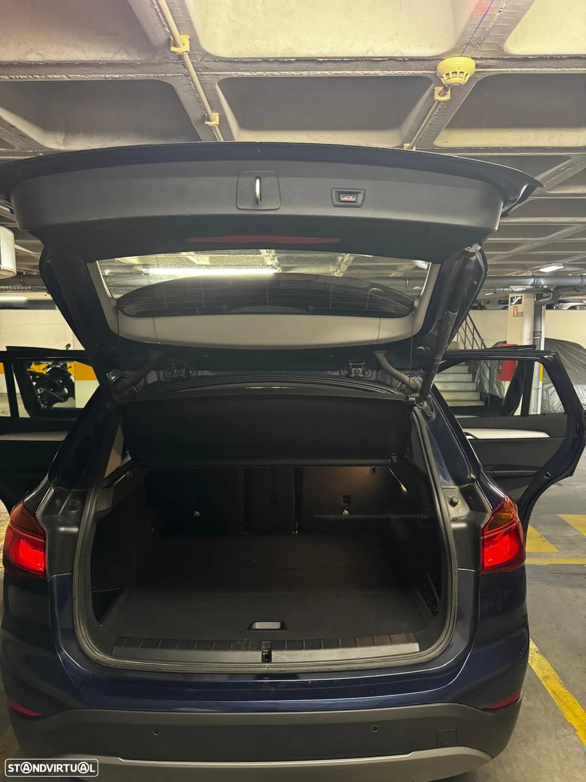 BMW X1 18 d xDrive - 18