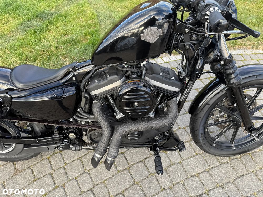 Harley-Davidson Sportster Iron 883 - 20