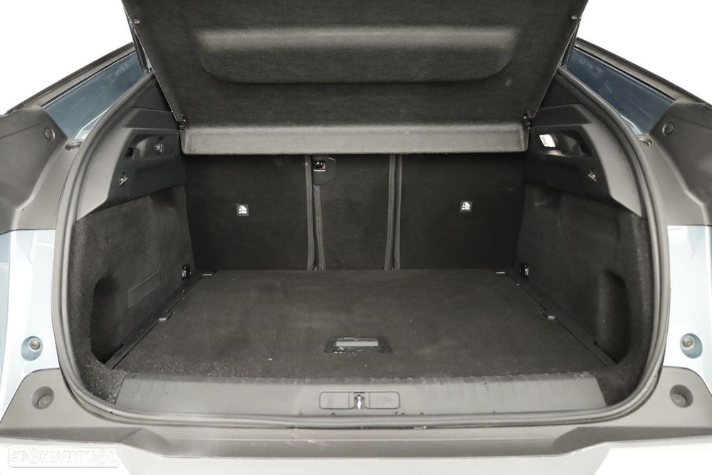 Peugeot 3008 1.2 Hybrid Allure e-DCS6 - 24