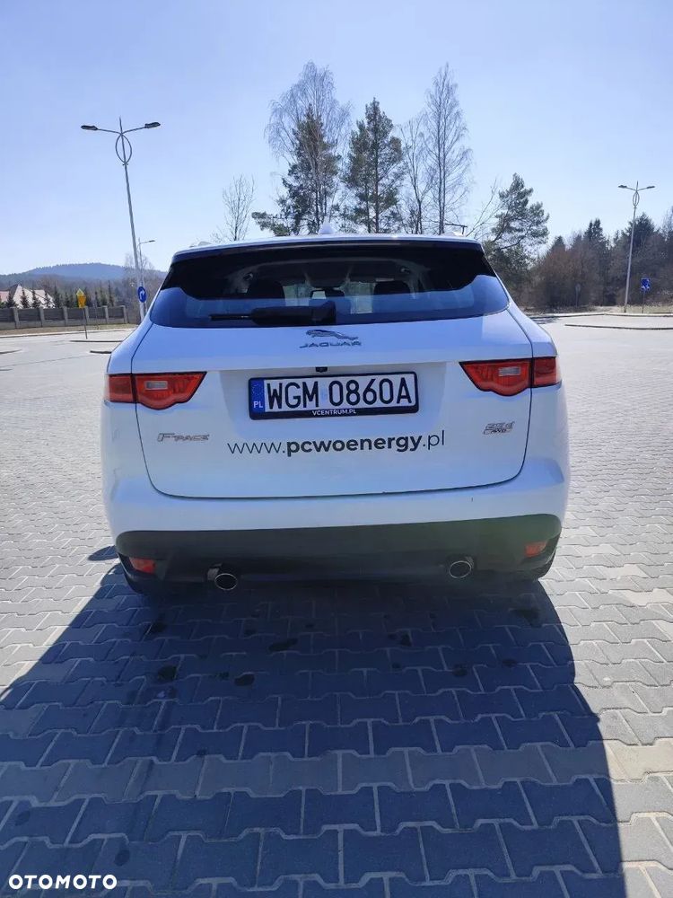 Jaguar F-Pace - 3