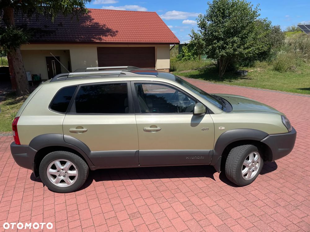 Hyundai Tucson 2.0 4WD GLS - 8