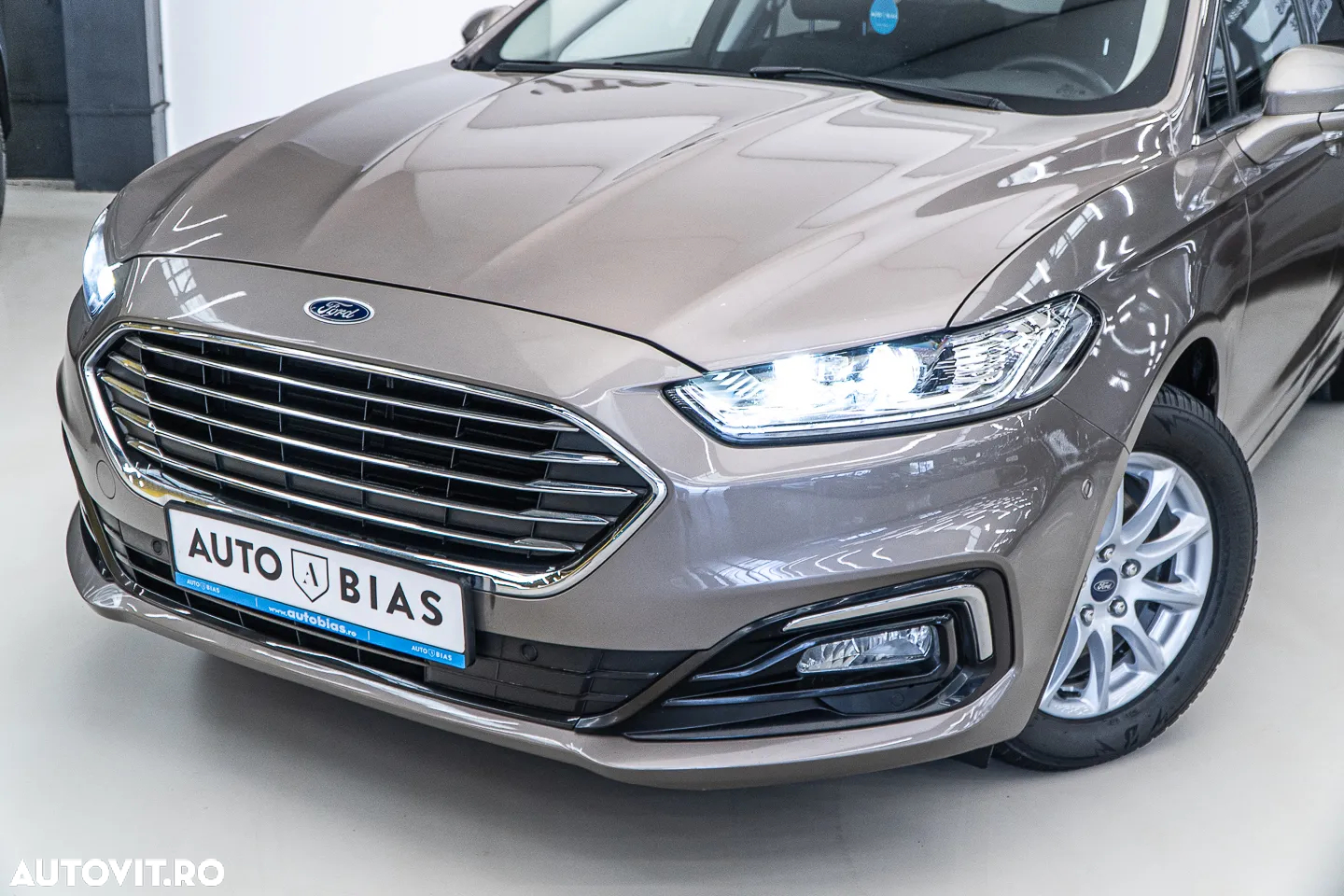 Ford Mondeo 2.0 Ti-VCT Hybrid Titanium - 10