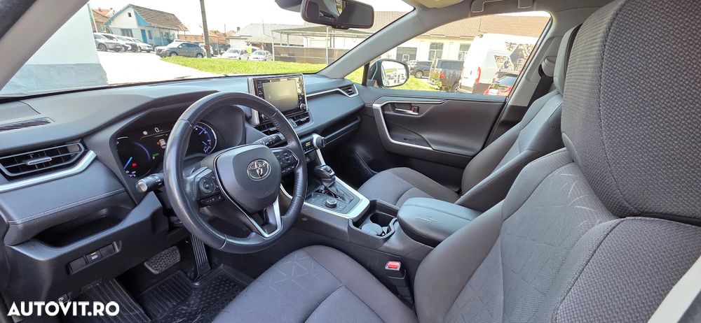 Toyota RAV4 - 11