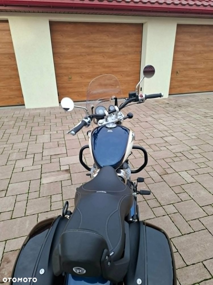 Royal Enfield Super Meteor - 20