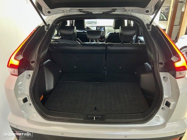 Mitsubishi Eclipse Cross 2.4 PHEV eMotion - 17