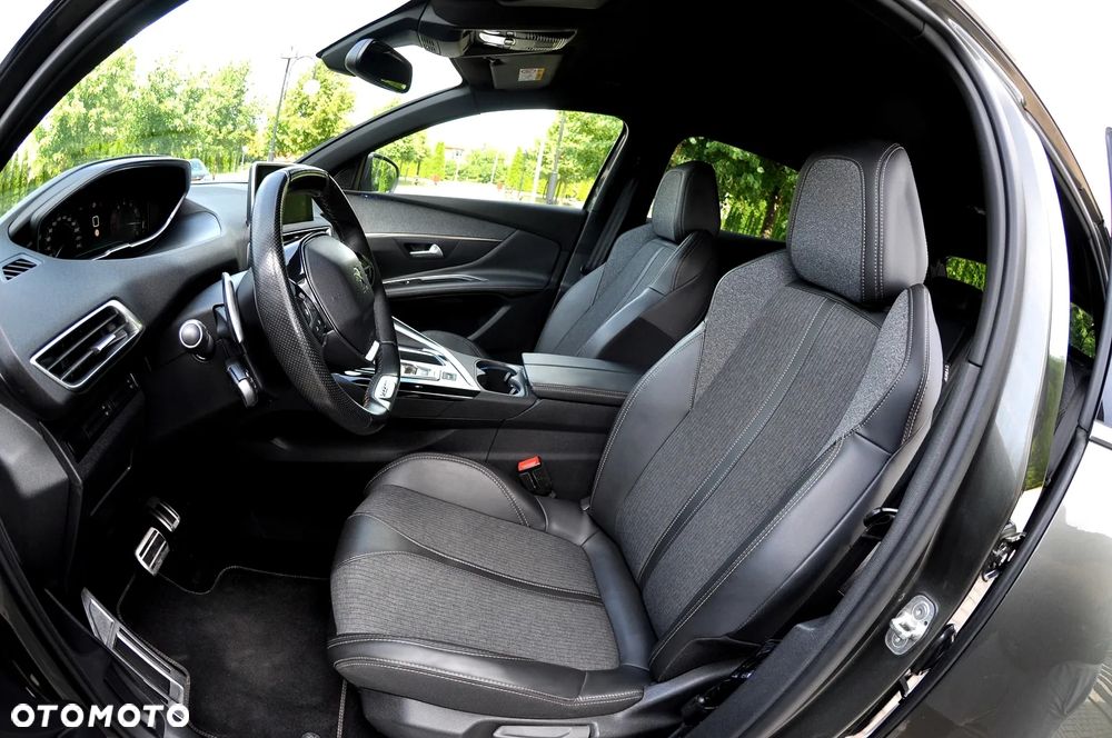 Peugeot 3008 1.2 PureTech Allure S&S EAT6 - 18