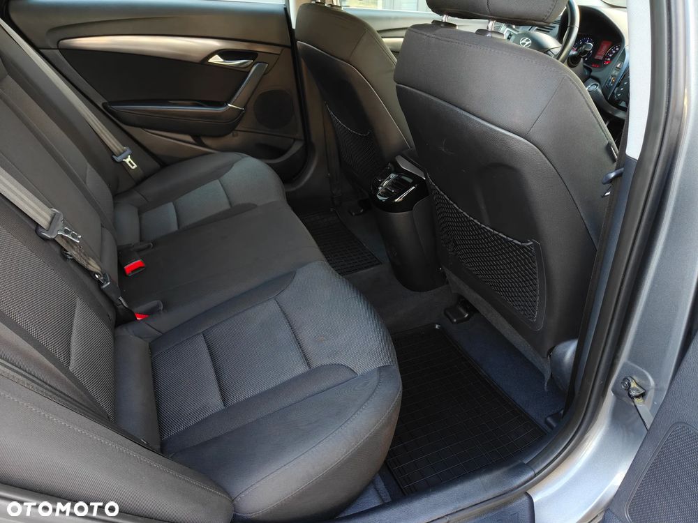 Hyundai i40 i40cw 1.7 CRDi Fifa World Cup Edition - 21