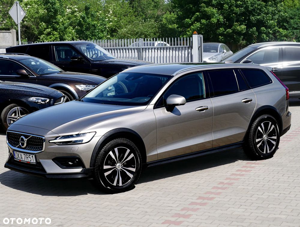 Volvo V60 Cross Country D4 AWD Geartronic Pro - 28