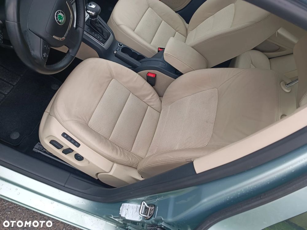 Skoda Octavia 1.4 TSI Elegance DSG - 11