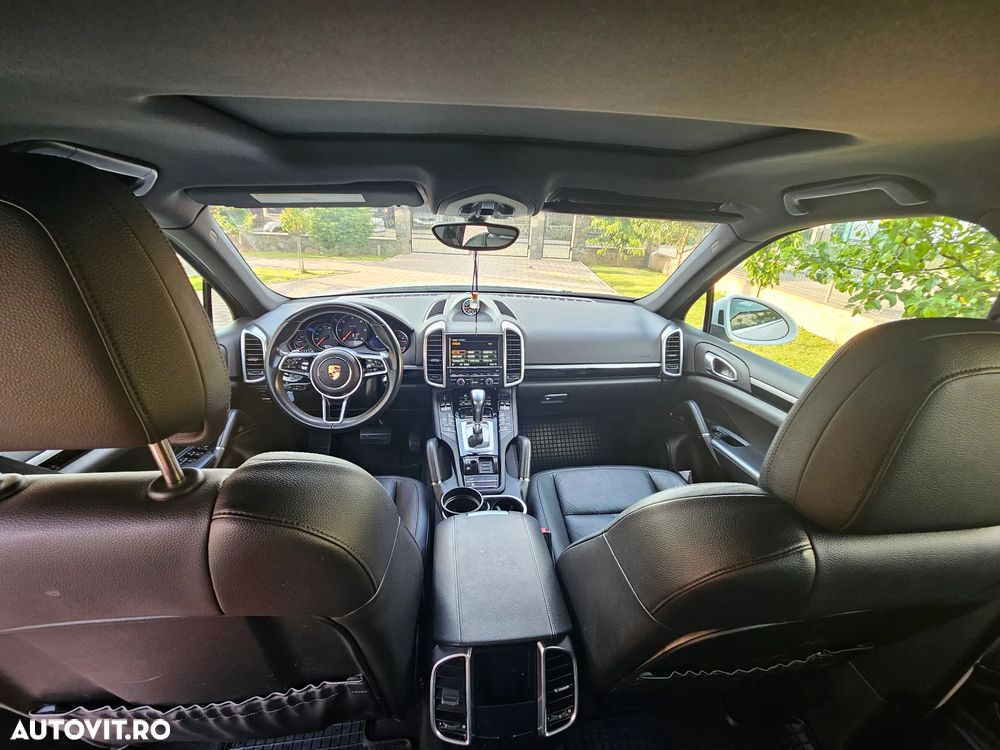 Porsche Cayenne 3.0TD TipTronic - 6