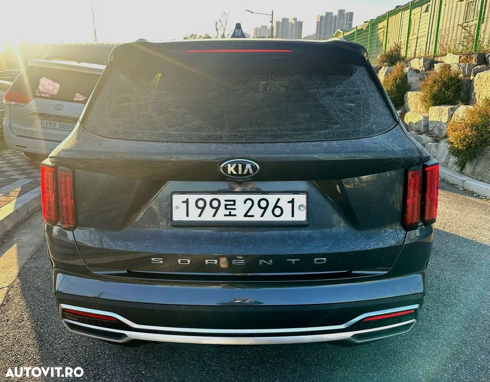 Kia Sorento - 2
