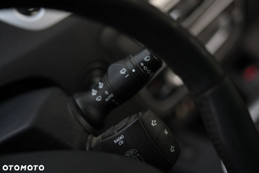 Renault Scenic 1.9 dCi FAP Exception - 17