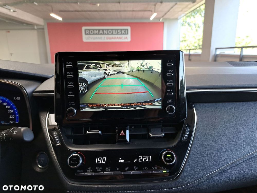 Toyota Corolla 1.8 Hybrid Comfort - 18